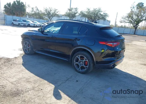 2023 Alfa Romeo Stelvio Ti Awd z USA, uszkodzony, nr VIN ZASPAKBN5P7D50426